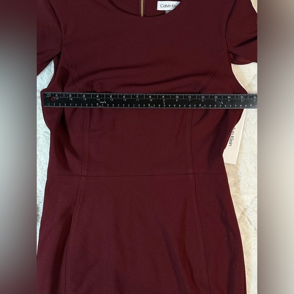 Calvin Klein women’s size 4 maroon dress split sleeve mid length winged sleeve - Picture 4 of 7